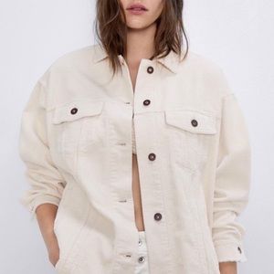 Zara White Corduroy Ribbed Jacket with Contrasting Black Buttons